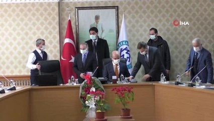 YÖK Başkanı Prof. Dr. Özvar: "Eğitim-öğretim devam ediyor"