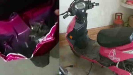 मैराथन की विजेता को कांग्रेसियों ने टिका दी टूटी हुई स्कूटी, छात्रा बोली- लॉक भी नहीं लगता