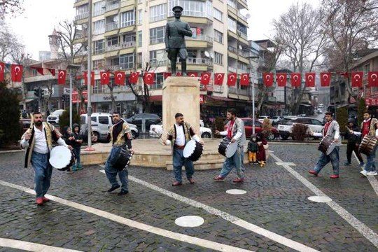 Son dakika haberleri... Cumhurbaşkanı Erdoğan'a davul zurnalı destek