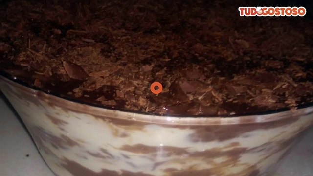 Pavê de chocolate simples e gostoso