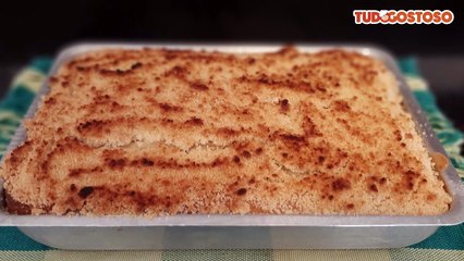 Cuca de banana com farofa da Vovó