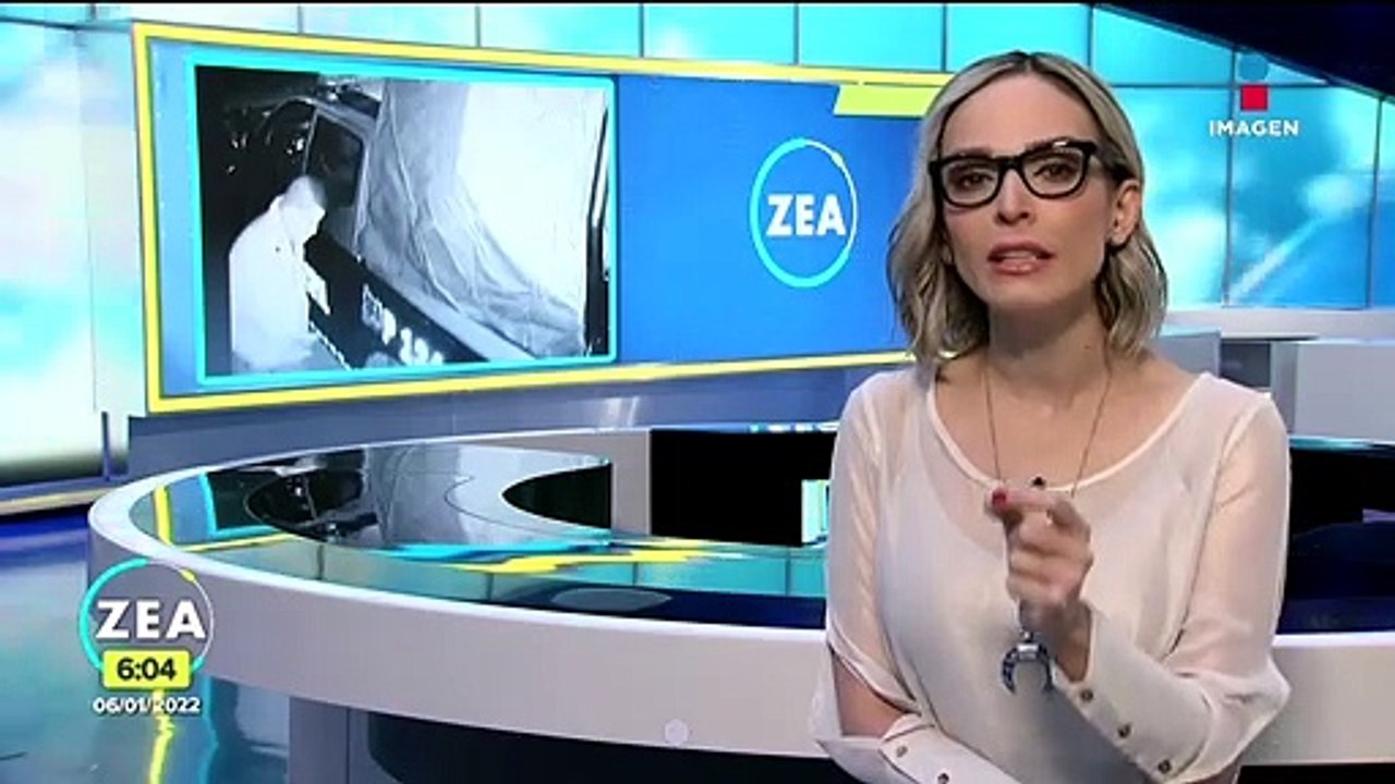 Captan a policías de Guanajuato sacando gasolina a sus patrullas