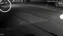 Vídeo mostra homem carregando cadáver de homem que foi encontrado morto na Rua Teresina