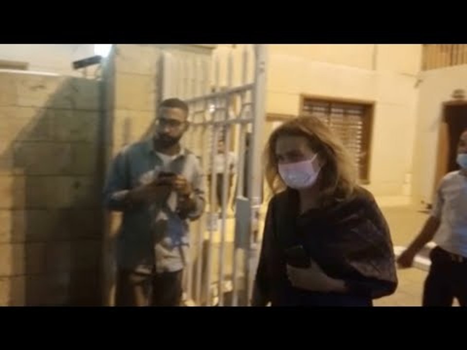 يسرا أول الحاضرين لعزاء المنتصر بالله..وأشرف زكي :محدش يقول الفنانين غابوا