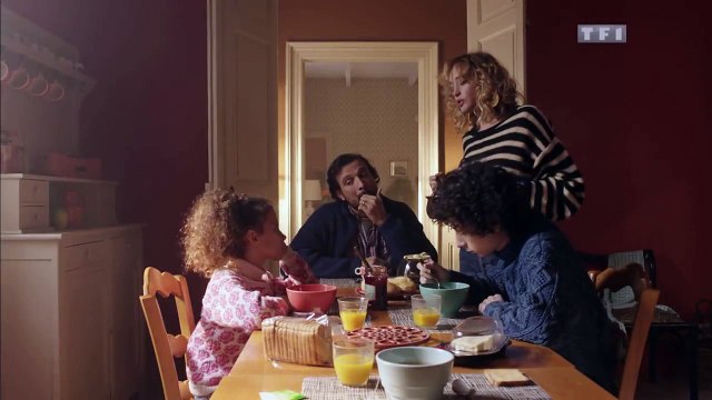 Le Secret d'Élise Saison 1 - Promo (EN)