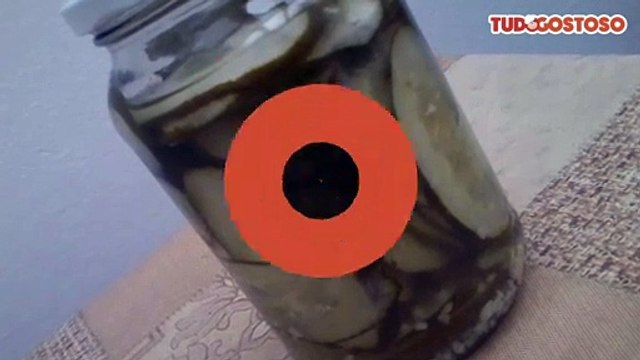 Pepino japonês em conserva azedo e agridoce