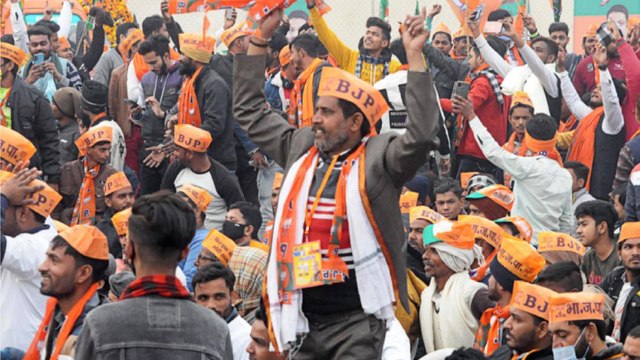 Corona: NITI Aayog against roadshow and big rallies