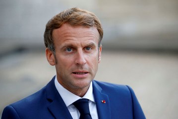 Macron criticado por decir que el gobierno debería hacer la vida miserable a los no vacuna