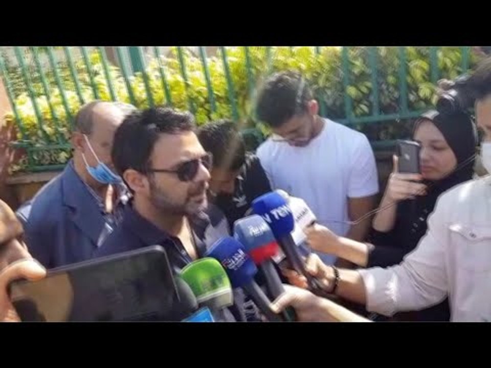 جنازة محمود ياسين | عمرو محمود ياسين يكشف تفاصيل اللحظات الأخيرة في حياة والده