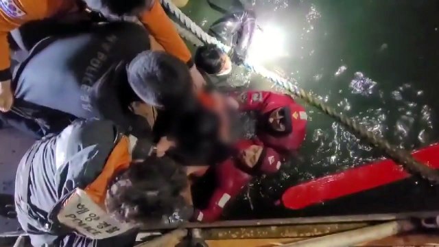 해경, 통영 동호항 앞바다에서 30대 익수자 구조 / YTN