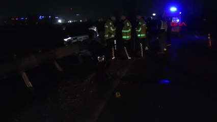 Bariyere çarpan motosiklet devrildi: 1 ölü, 1 yaralı