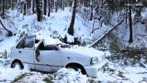Atrapados en la nieve 22 turistas murieron de frío o asfixiados en sus coches en Pakistán