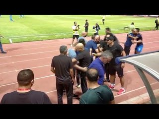 التوأم يتوجه لدكة الزمالك لتحية الجهاز واللاعبين قبل مباراة الاتحاد