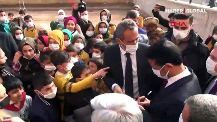 Milli Eğitim Bakanı Özer Şanlıurfa'daki olayla ilgili konuştu! "Cımbızlayarak servis etmişler"