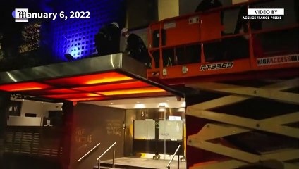 Australia: Police arrest protesters outside facility where Djokovic reportedly held