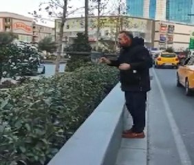 Son dakika haberi | ESENYURT'TA AĞABEY KARDEŞİN SİLAHLI KAVGASININ YENİ GÖRÜNTÜLERİ ORTAYA ÇIKTI