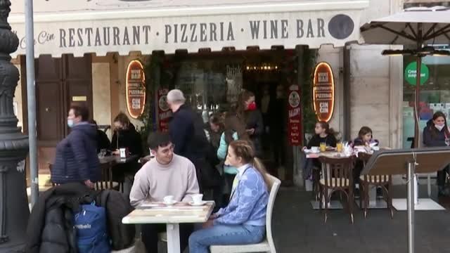 La OMS alerta de que los contagios se han duplicado en el mundo en la última semana, especialmente en Europa