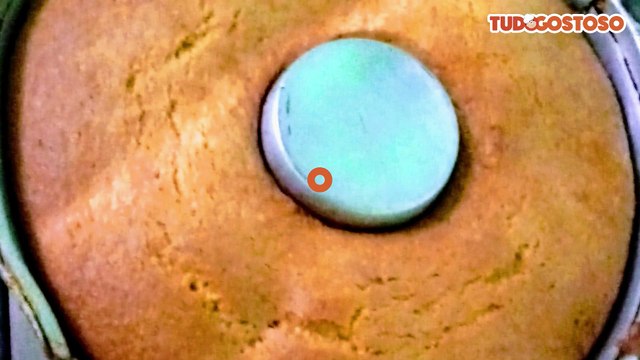 Bolo super fácil de milharina (ou fubá)