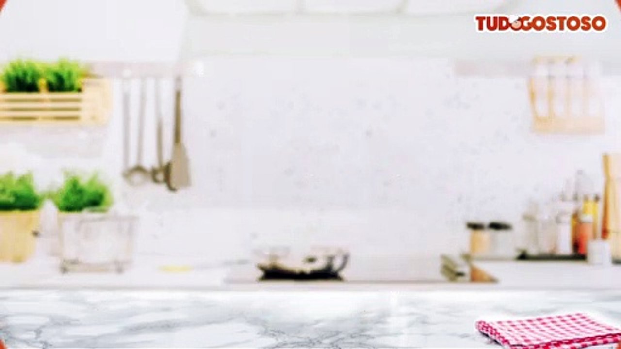 Mousse com suco em pó