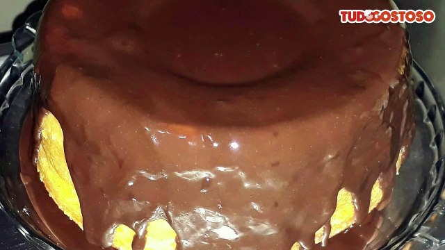 Bolo vulcão de cenoura