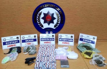 Son dakika haber... İzmir'de bir ayda 2 bin 360 uyuşturucu operasyonu: 248 tutuklama