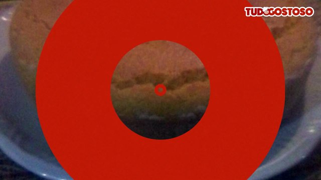 Bolo de fubá sem leite sem ovos