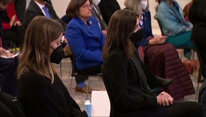 В США вспоминают годовщину взятия Капитолия речами и молитвами