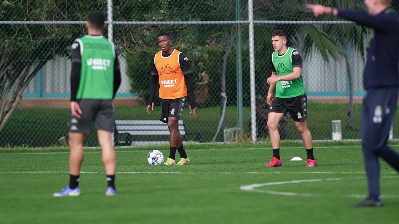 Football: le Sporting de Charleroi en stage à Antalya en Turquie