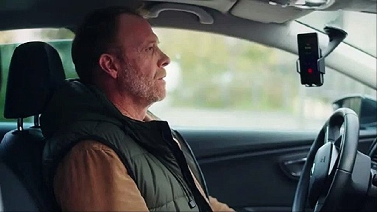 Plus belle la vie : Eric découvre que Bastien et Luna ont une liaison