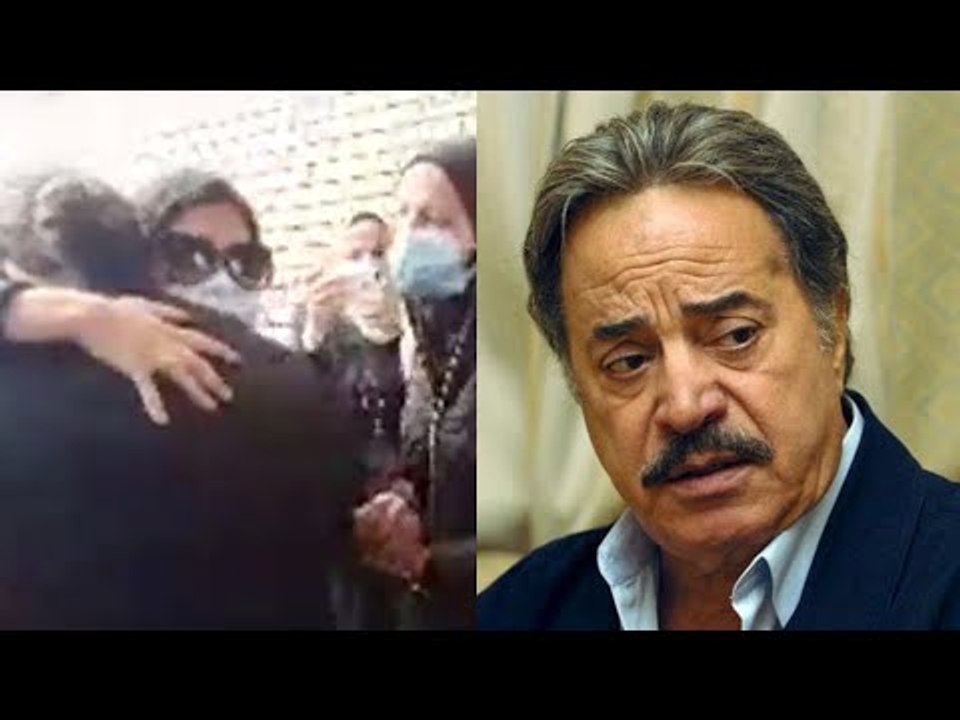 انهيار ابنة وزوجة الفنان يوسف شعبان أثناء دفنه بمقابر الأسرة بأكتوبر