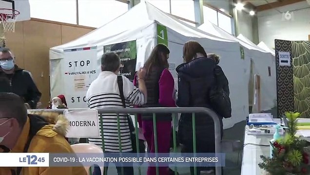 Sept ans après les attentats, le ministre de l'Intérieur Gérald Darmanin et la maire de Paris Anne Hidalgo ont rendu hommage aux victimes des attaques contre l'hebdomadaire Charlie Hebdo et le magasin Hyper Cacher - VIDEO