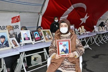 EVLAT NÖBETİNDEKİ ABLA: SESİNİ BİLE BİZE ÇOK GÖRDÜLER