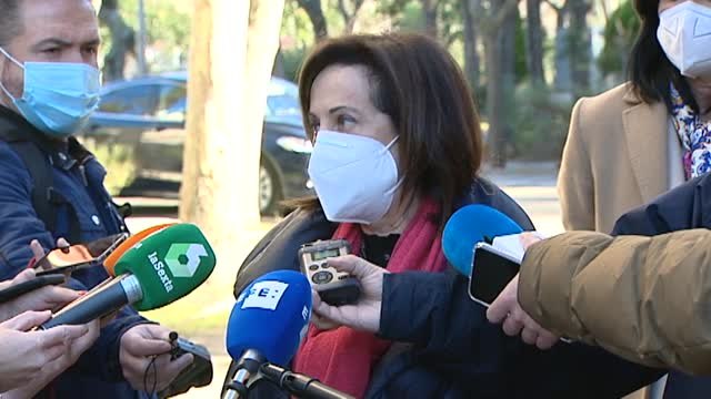 Robles: Cuando pertenecemos al Gobierno nuestras opiniones pueden ser muy respetables pero no son las opiniones que hay que tener en cuenta