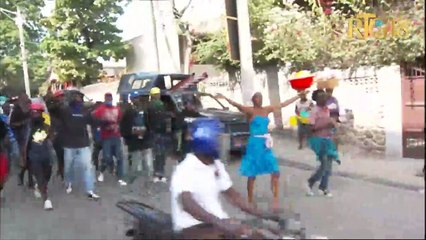 Mouvman protestasyon plizyè ti machann nan komin petyonvil