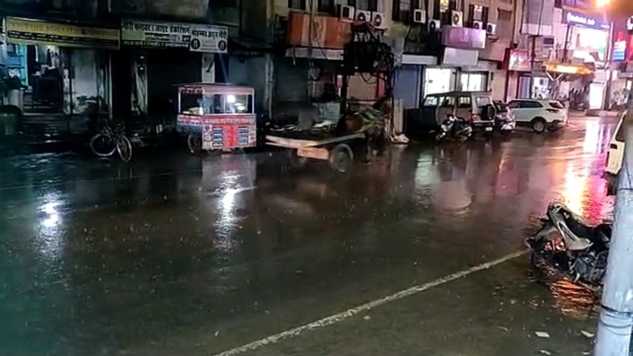सीकर में लगातार तीसरे दिन हुई बरसात, 24 घंटे बा...