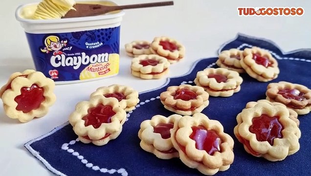 Biscoitos sable com goiabada