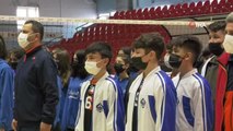 Okul sporları voleybol grup müsabakaları Manisa'da başladı