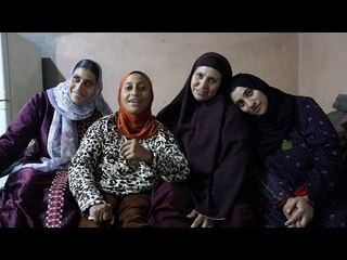 سامية ترعى 3 بنات من ذوي الهمم وتساعد زوجها