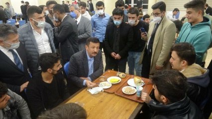 AKP’li Dağ Şükür: ‘Barınamıyoruz’ diyen öğrenci görmüyoruz