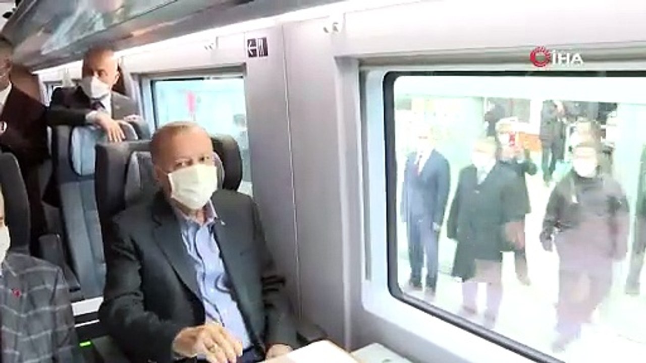 Cumhurbaşkanı Erdoğan vatman koltuğunda hızlı tren açılışı yaptı