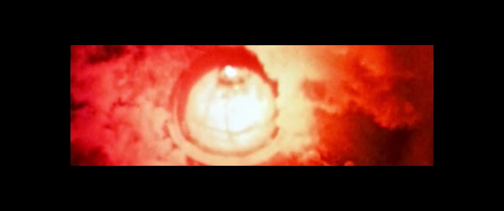 Irradiés Bande-annonce VF (2022) André Wilms, R...