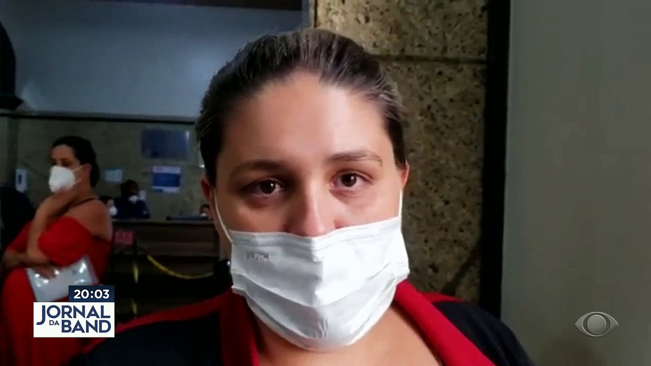 A band conversou com parentes de sobreviventes da tragédia em capitólio. A irmã do piloto de uma das lanchas contou que ele vai precisar colocar placas no rosto.