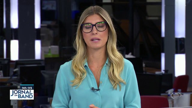 O local onde um placa de rocha desabou sobre lanchas em Capitólio-MG segue interditado. As buscas voltam a acontecer neste domingo(08) #BandJornalismo