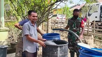 TNI Berikan Bantuan Air Bersih untuk Warga Aceh Utara