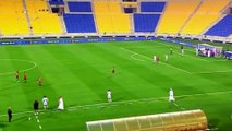 Tecrübeli futbolcu maç sırasında kalp krizi geçirdi! Durumu ciddi