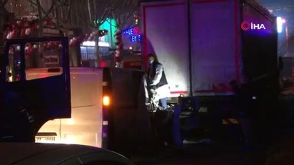 Güngören'de park halindeki kamyona çarpan minibüsteki kadın hayatını kaybetti