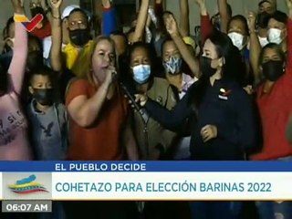Con toque de diana el pueblo revolucionario barinés acude desde primeras horas a centros de votación