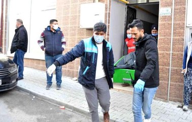 Son dakika haberleri: Karaman'da 32 yaşındaki şahıs apartmanın bahçesinde ölü bulundu