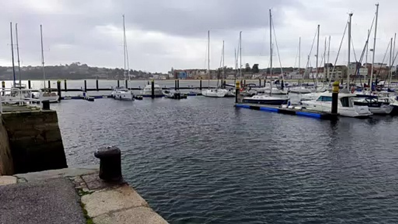 Porto deportivo Pobra do Caramiñal