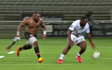 Demba Bamba se retrouve à jouer torse nu face à la Section Paloise